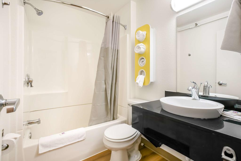 Motel 6 Minneapolis Airport - Mall Of America Eksteriør bilde