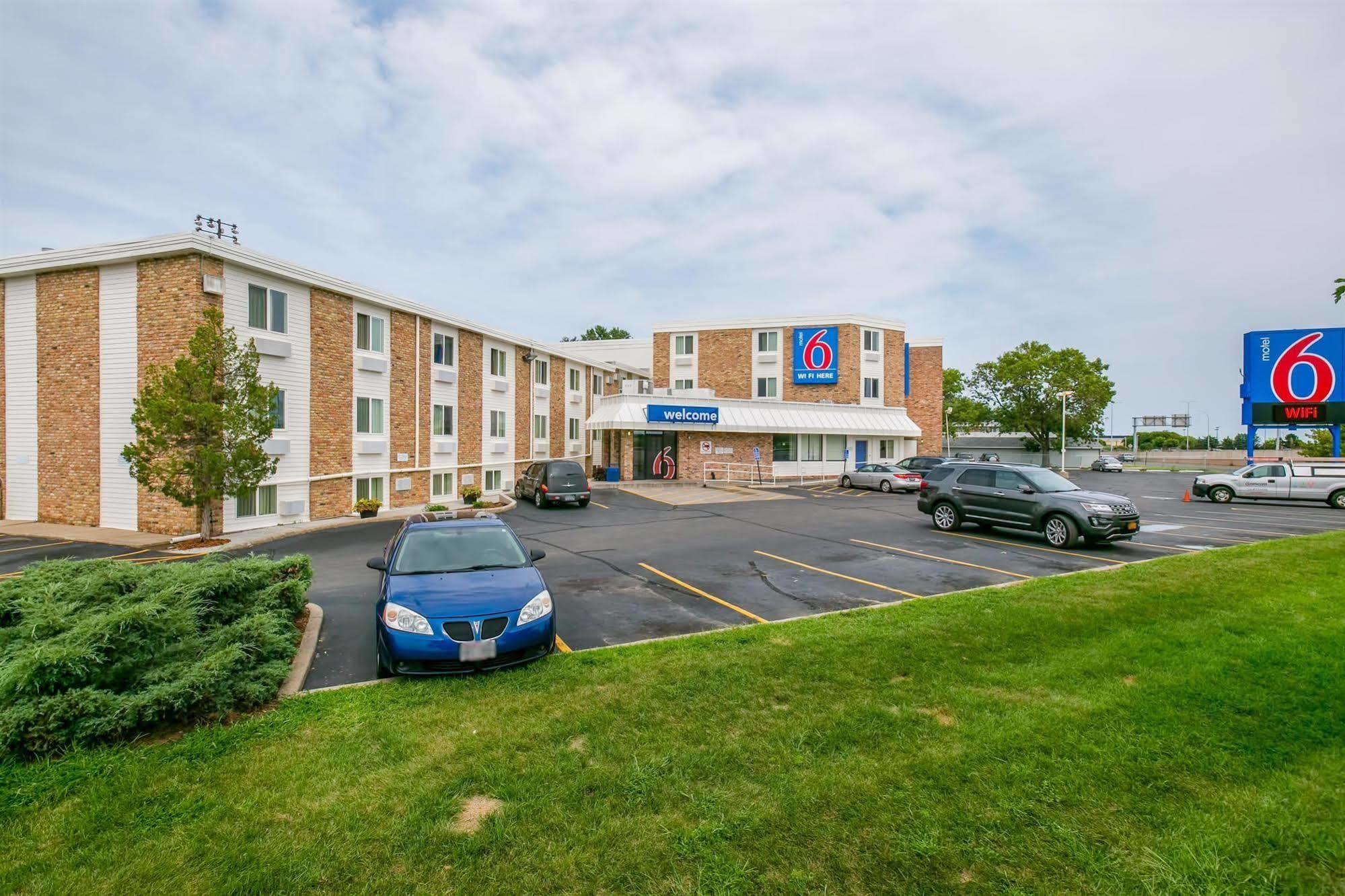 Motel 6 Minneapolis Airport - Mall Of America Eksteriør bilde