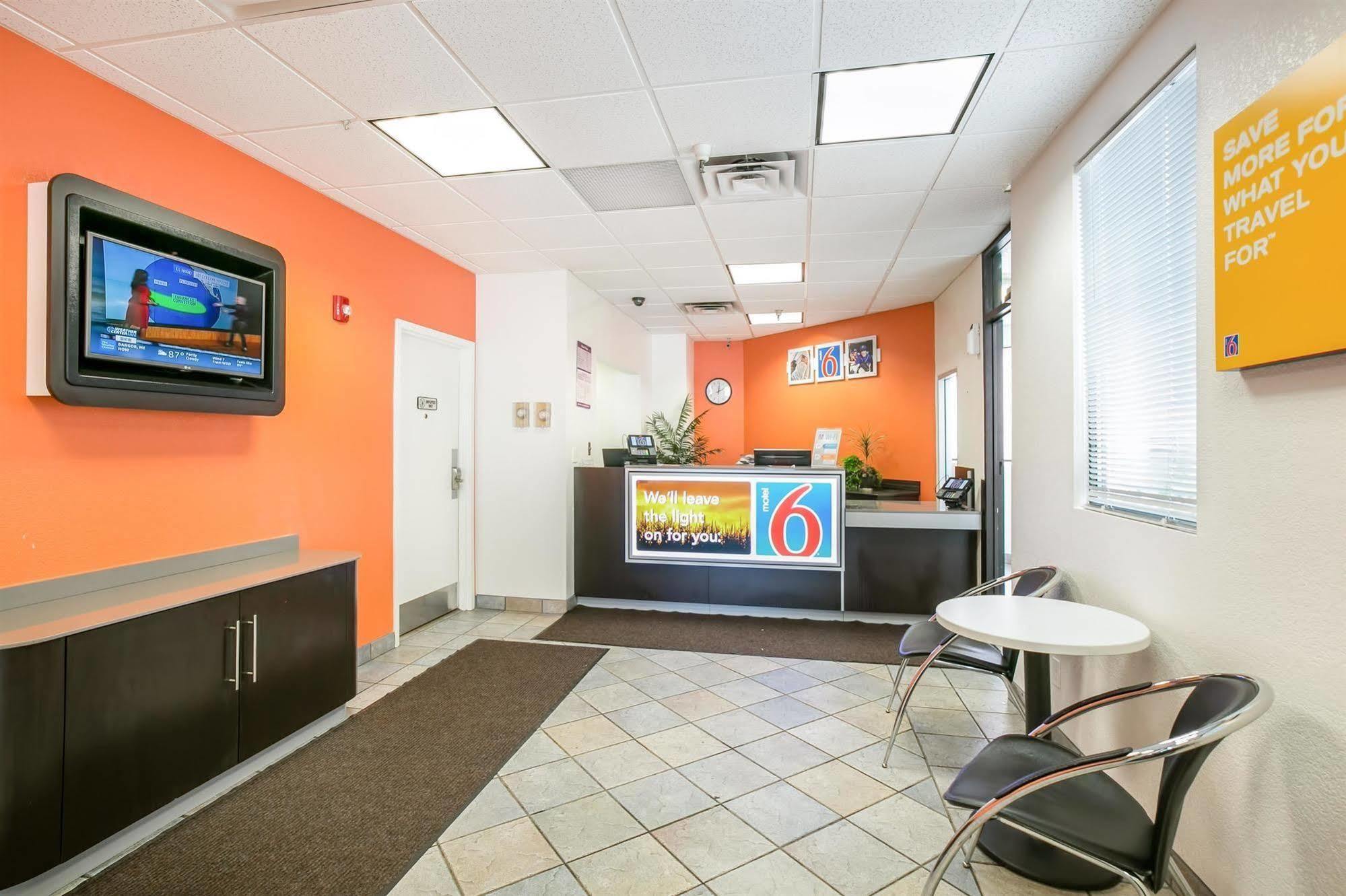 Motel 6 Minneapolis Airport - Mall Of America Eksteriør bilde