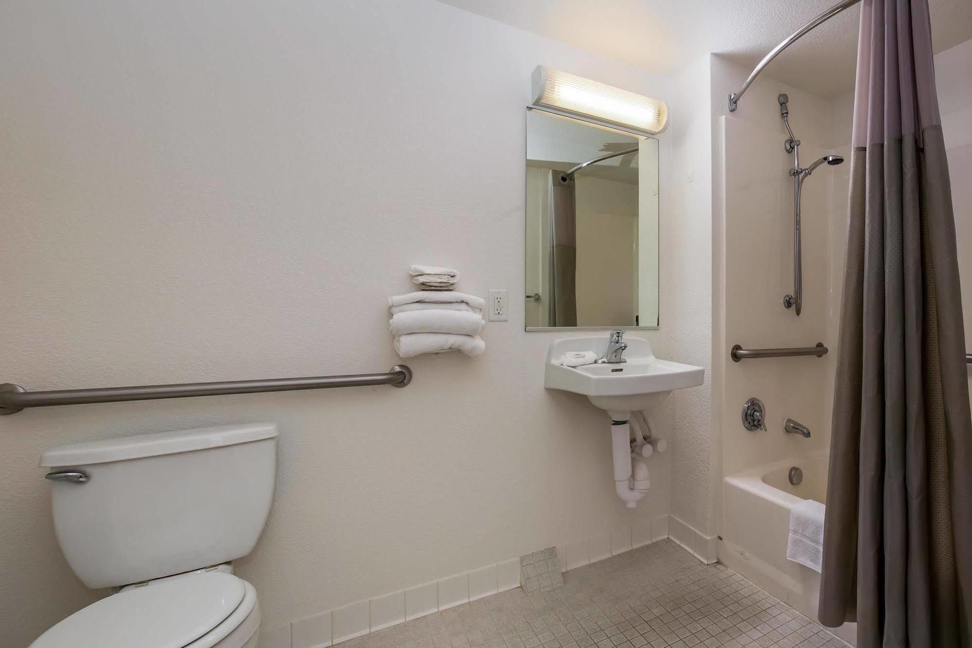Motel 6 Minneapolis Airport - Mall Of America Eksteriør bilde