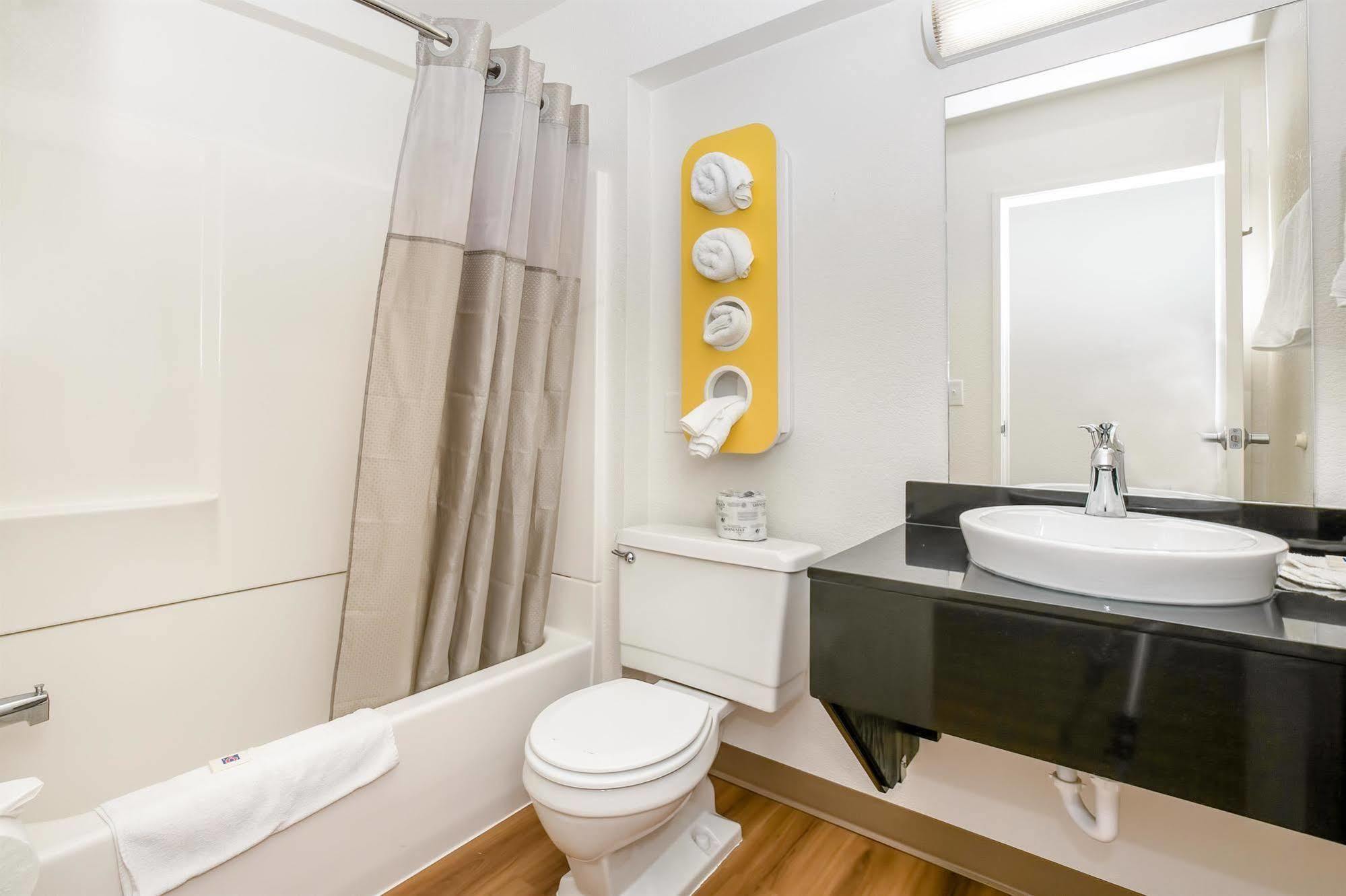 Motel 6 Minneapolis Airport - Mall Of America Eksteriør bilde