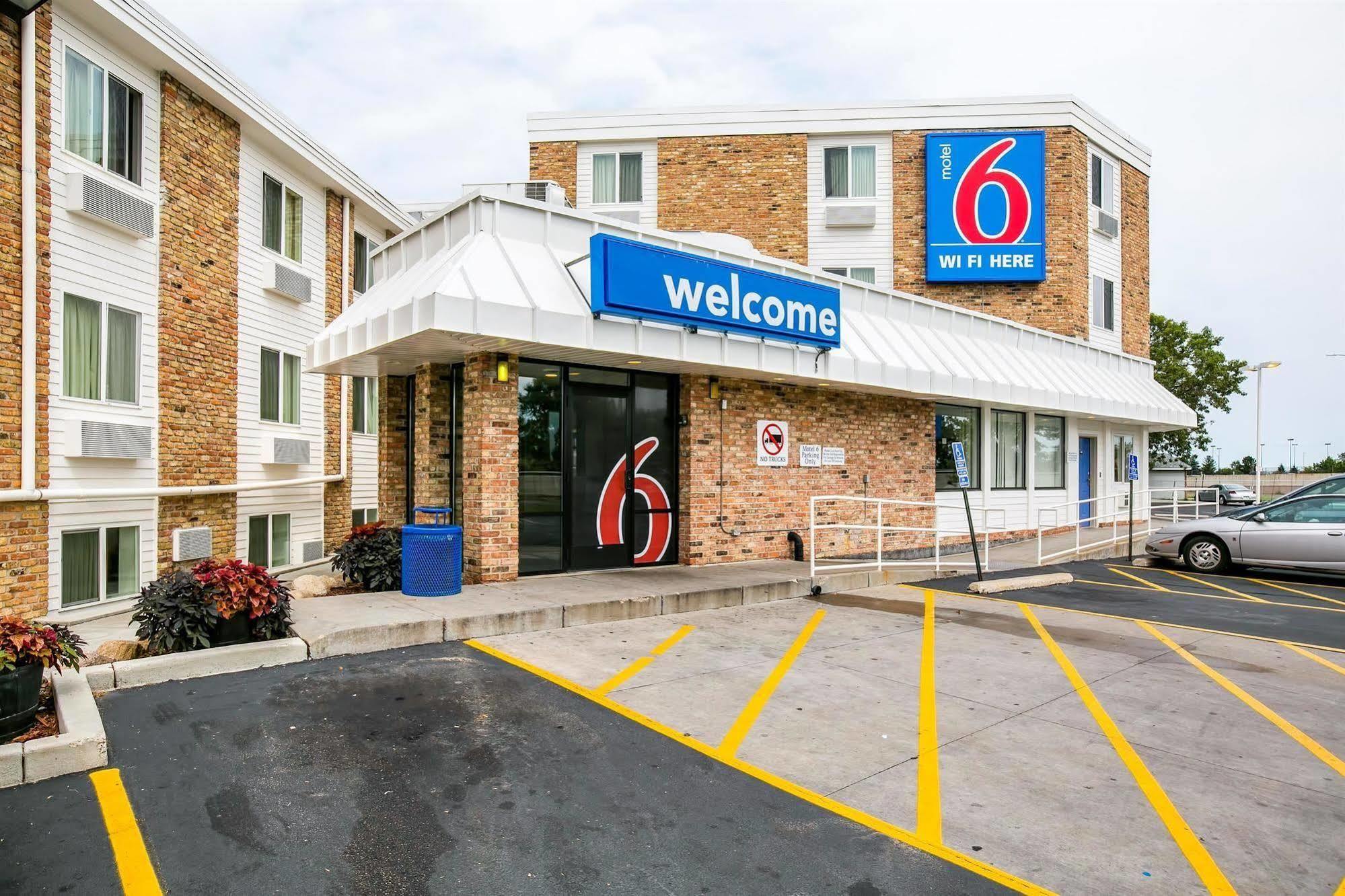 Motel 6 Minneapolis Airport - Mall Of America Eksteriør bilde
